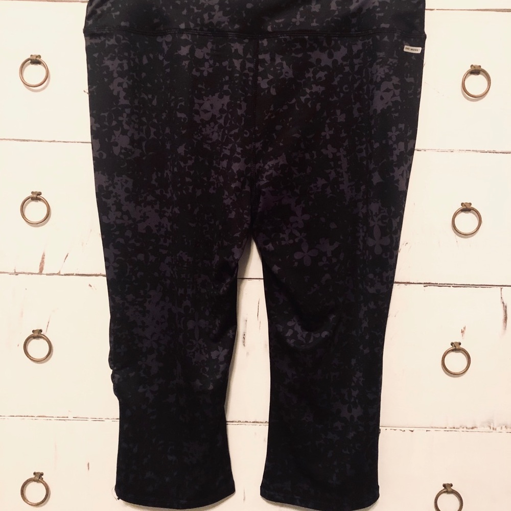 ✨LIKE NEW Danskin active wear capris